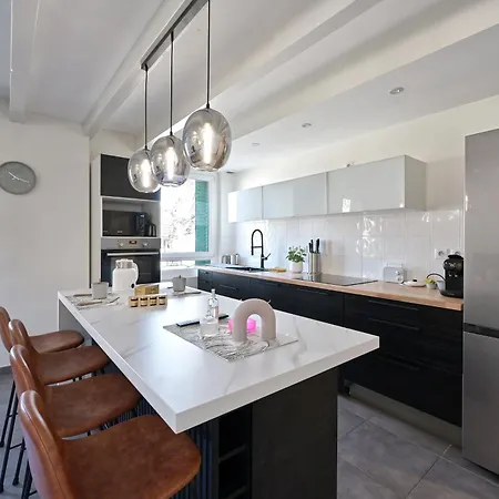 Le Pamela - Appt Climatise Apartment *